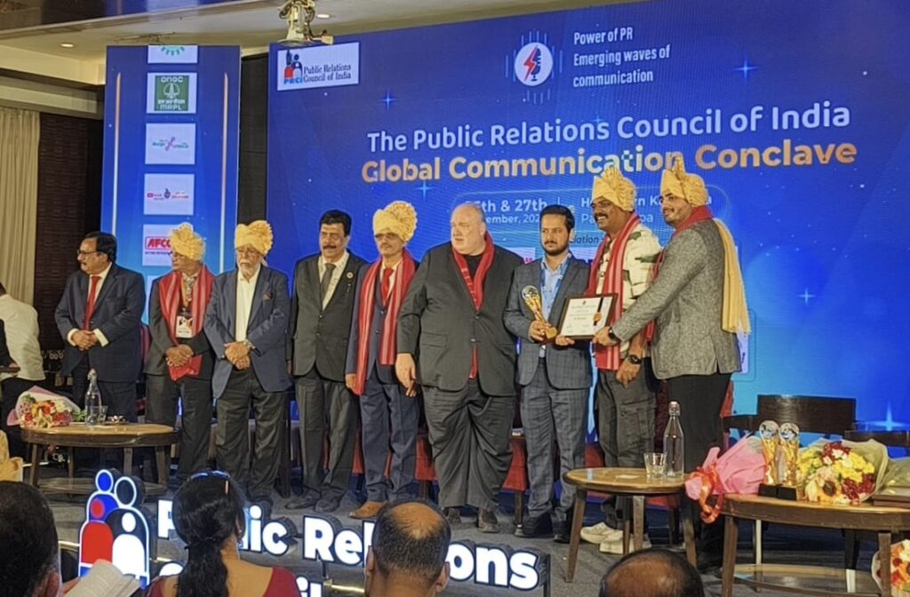 REC के इरफान राशिद ने चाणक्य जूरी स्पेशल अवार्ड जीता – मिला वर्ष का प्रॉमिसिंग कॉर्पोरेट कम्युनिकेटर पुरस्कार REC