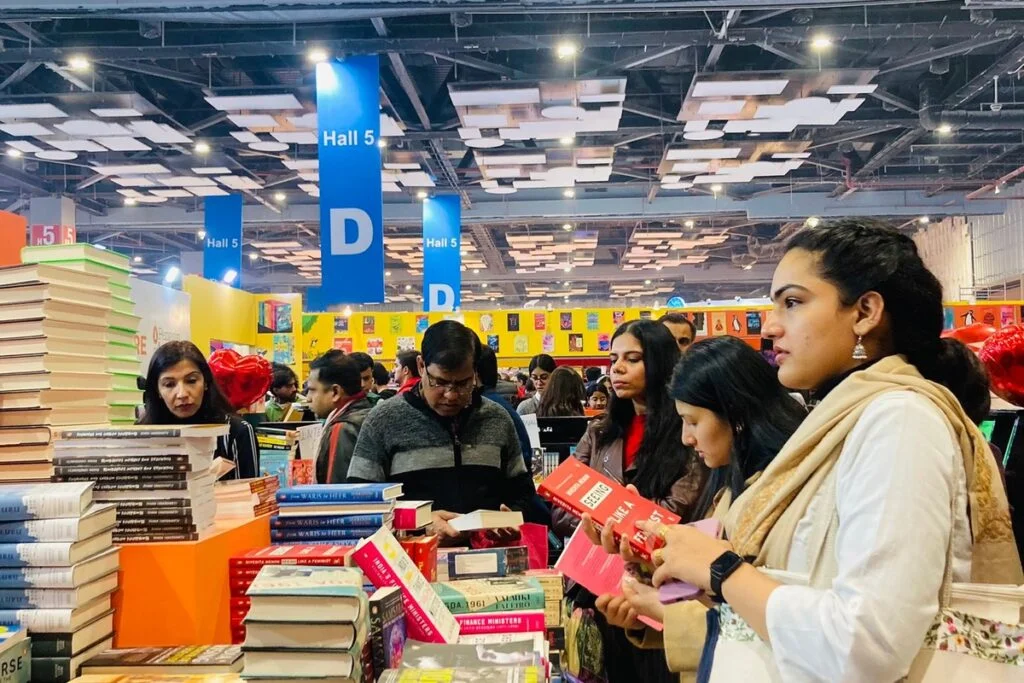 दिल्ली में लग रहा किताबों का महाकुम्भ Book Fair
