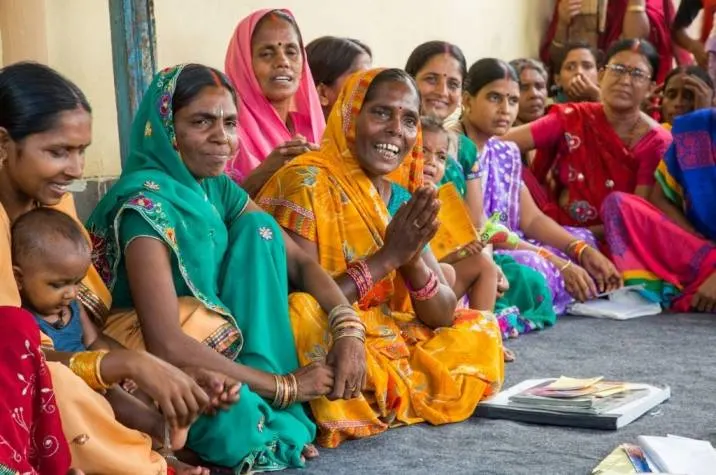 सार्वजनिक और निजी क्षेत्रों में महिलाओं की भागीदारी आर्थिक विकास का भी आधार है Women's participation in public and private sectors