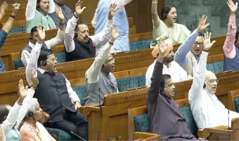 अविश्वास प्रस्ताव या विपक्ष की बेबसी? संसद में 12 घंटे की बहस ने खड़े किए बड़े सवाल